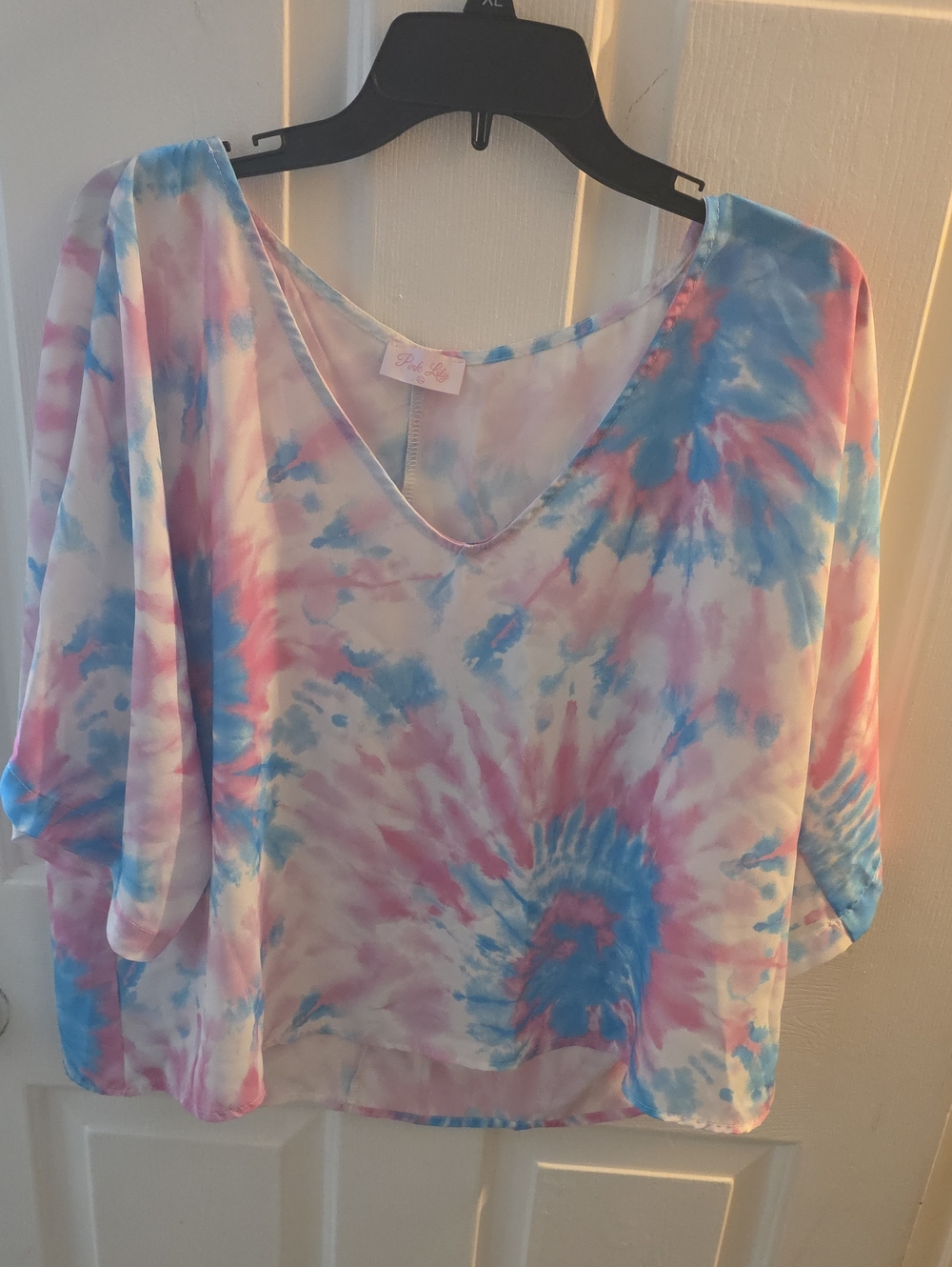Pink Lily Tie-Dye V-Neck Blouse in Pink and Blue